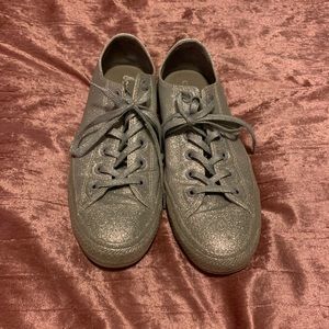 Silver converse